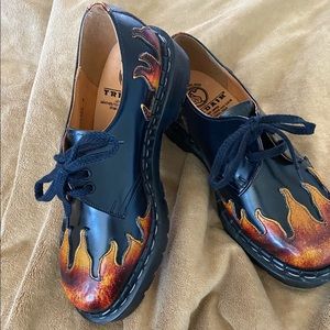 DOC MARTENS BY TREDAIR